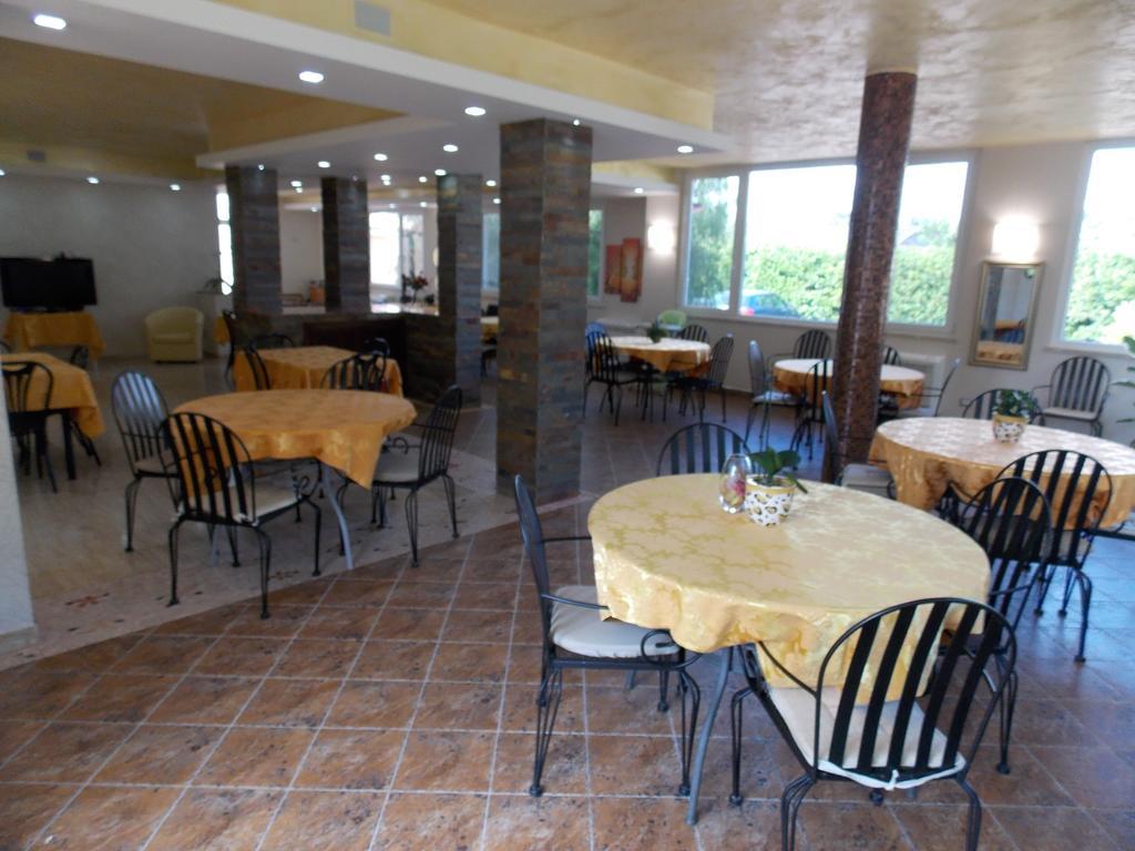 Hotel Aurora